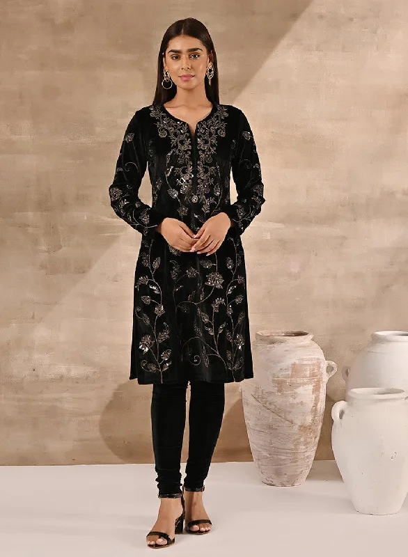 Hot Trends Black Floral Velvet Kurta with Embroidery