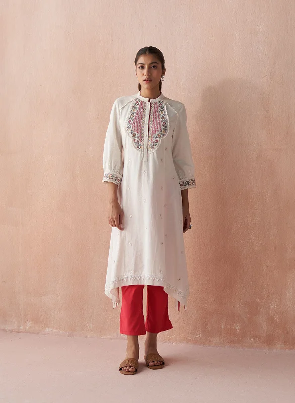 Sleek Style Discounts Ivory Alora Collection Kurta With Delicate Embroidery