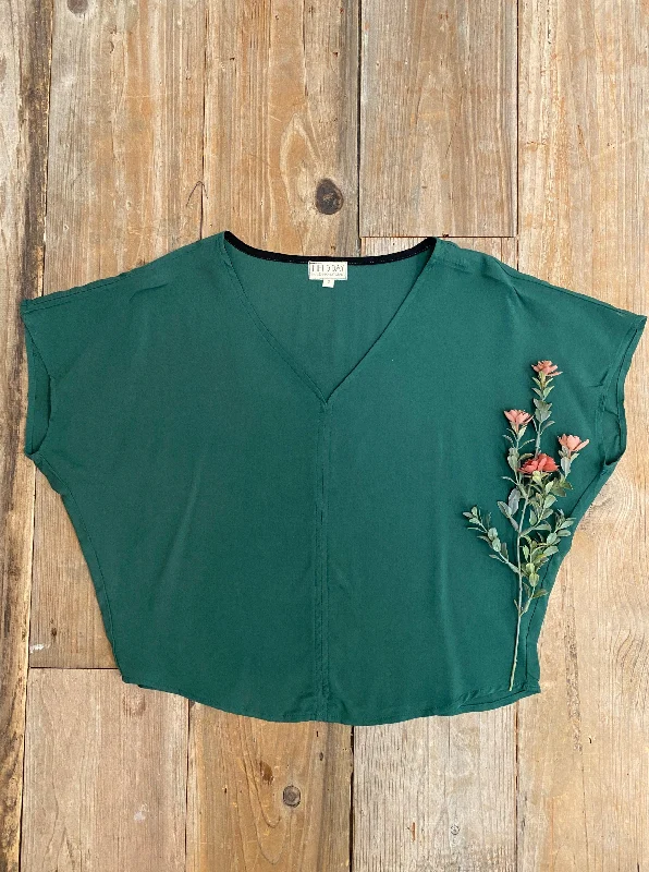 Fashion Forward Dolman Top in Emerald Challis