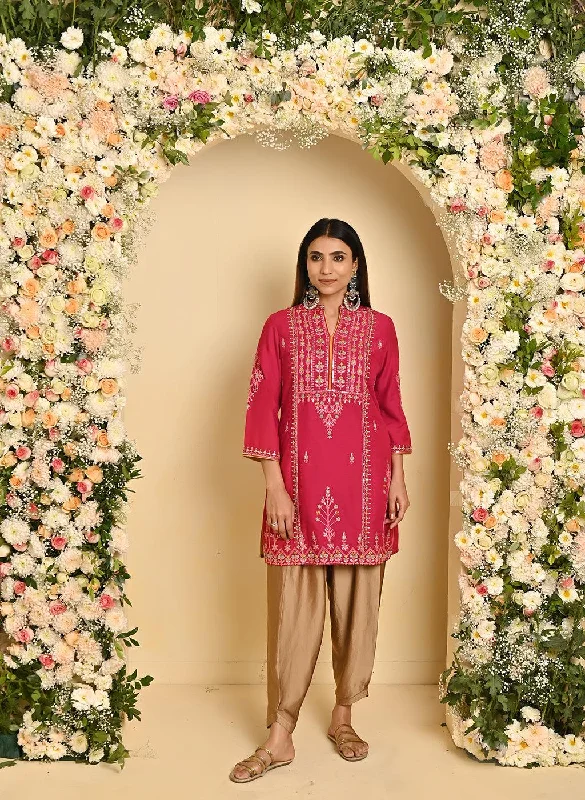 Fashion Sale Pink Embroidered Thigh-length Kurti with 3/4th Sleeves